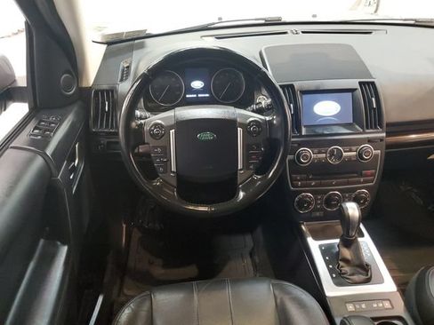 Used 2015 Land Rover LR2 AWD/4WD image 14
