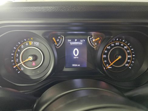 Used 2025 Jeep Gladiator Sport image 24