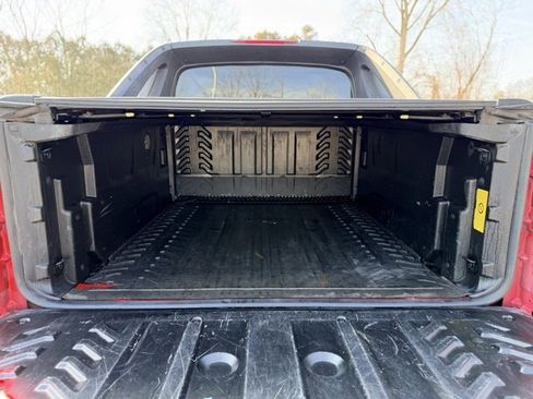 Used 2012 Chevrolet Avalanche LT image 24