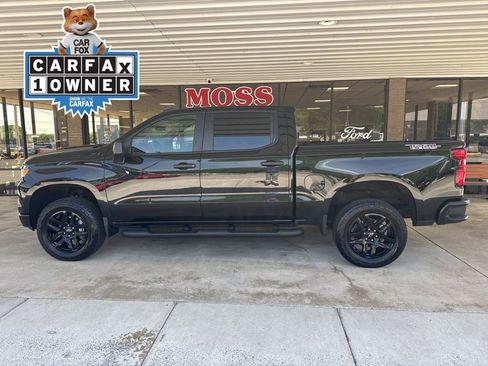 Used 2025 Chevrolet Silverado 1500 Custom Trail Boss w/ Turbomax Blackout Package AWD/4WD image 7