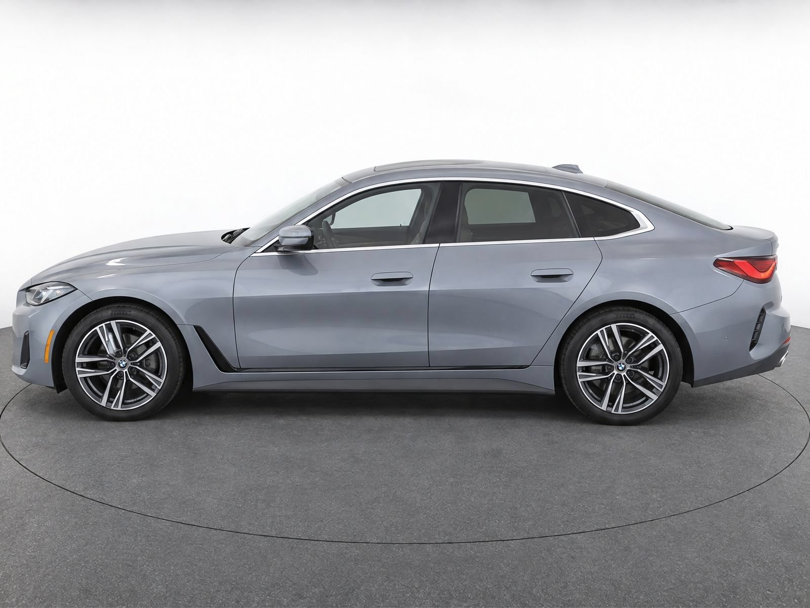 Certified 2026 BMW 430i RWD image 3