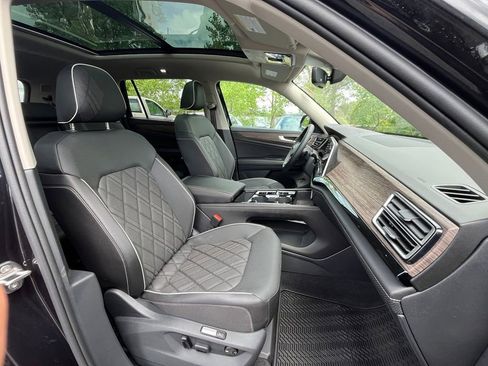 Certified 2026 Volkswagen Atlas SEL Premium R-Line AWD/4WD image 13
