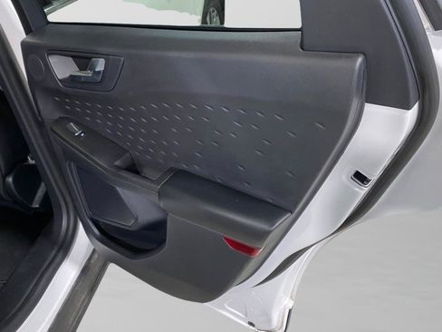 Used 2020 Ford Escape Titanium FWD image 26