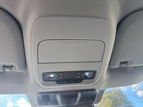 New 2025 Ford F150 Lightning XLT image 17