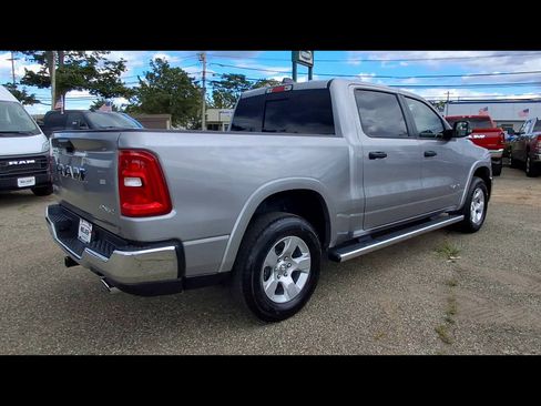 Certified 2025 RAM 1500 Big Horn AWD/4WD image 8