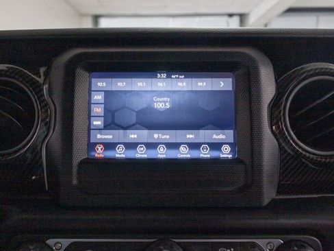 Certified 2021 Jeep Wrangler Unlimited Islander image 14