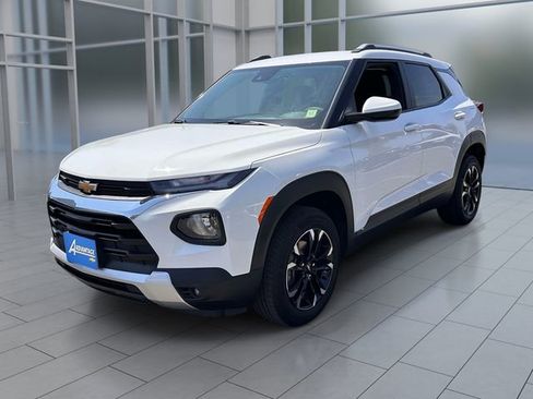 Used 2023 Chevrolet TrailBlazer LT w/ Convenience Package AWD/4WD image 7