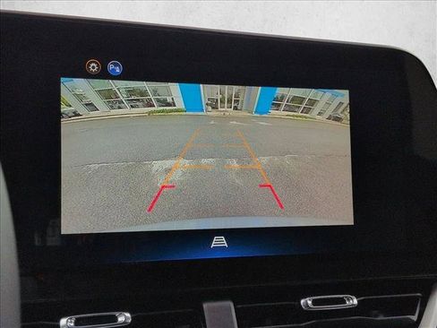 New 2026 Chevrolet Equinox LT FWD image 13