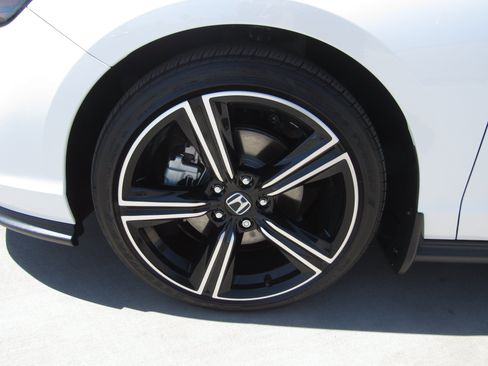 Certified 2025 Honda Accord Sport image 4