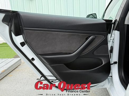 Used 2018 Tesla Model 3 Long Range AWD/4WD image 13