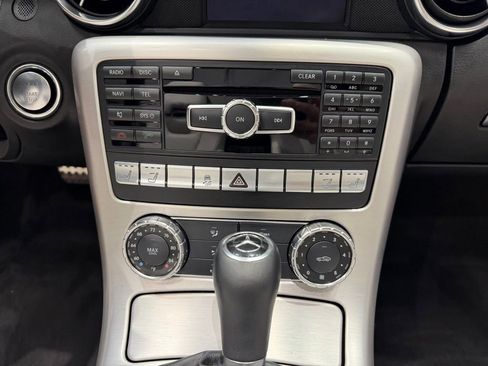 Used 2013 Mercedes-Benz SLK 250 image 42