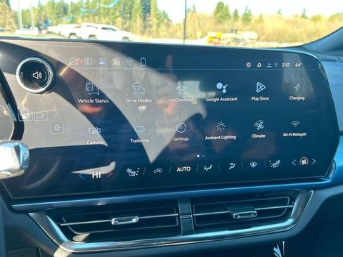 New 2026 Chevrolet Equinox EV LT FWD image 13
