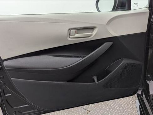 Used 2022 Toyota Corolla LE image 13