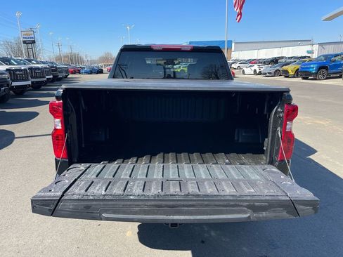 Used 2024 Chevrolet Silverado 1500 LT w/ Z71 Off-Road Package image 29