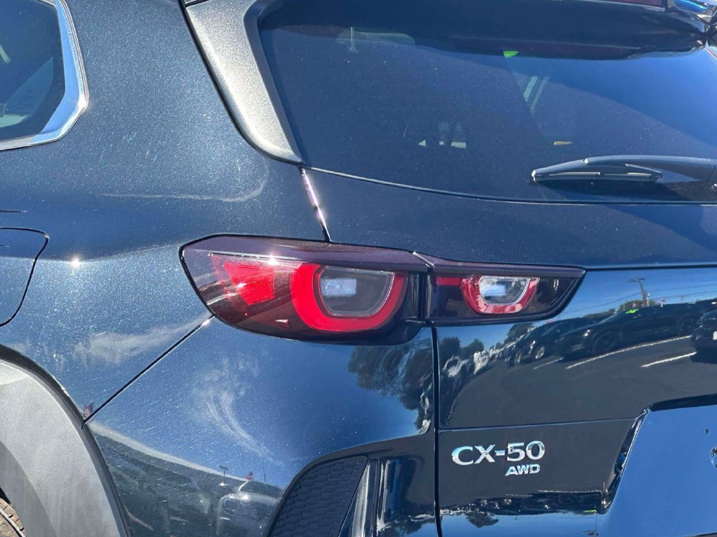 Used 2025 MAZDA CX-50 AWD 2.5 S w/ Preferred Package image 9