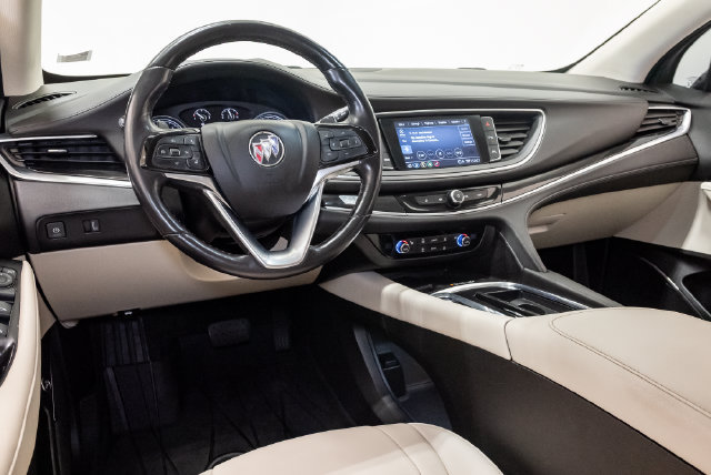 Used 2023 Buick Enclave Essence w/ Sport Touring Edition FWD image 7