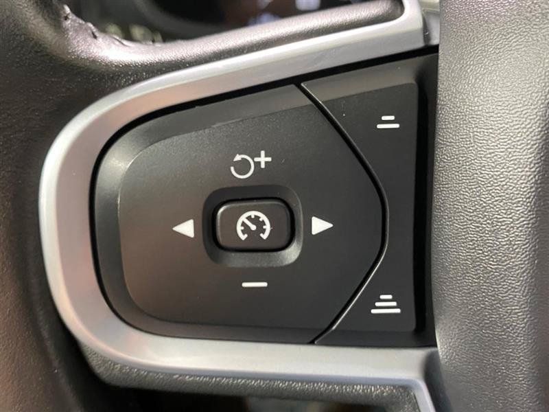 Used 2022 Volvo S60 B5 Momentum FWD image 20