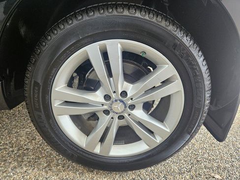 Used 2013 Mercedes-Benz ML 350 4MATIC image 34