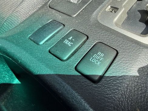 Used 2009 Toyota 4Runner Sport AWD/4WD image 5