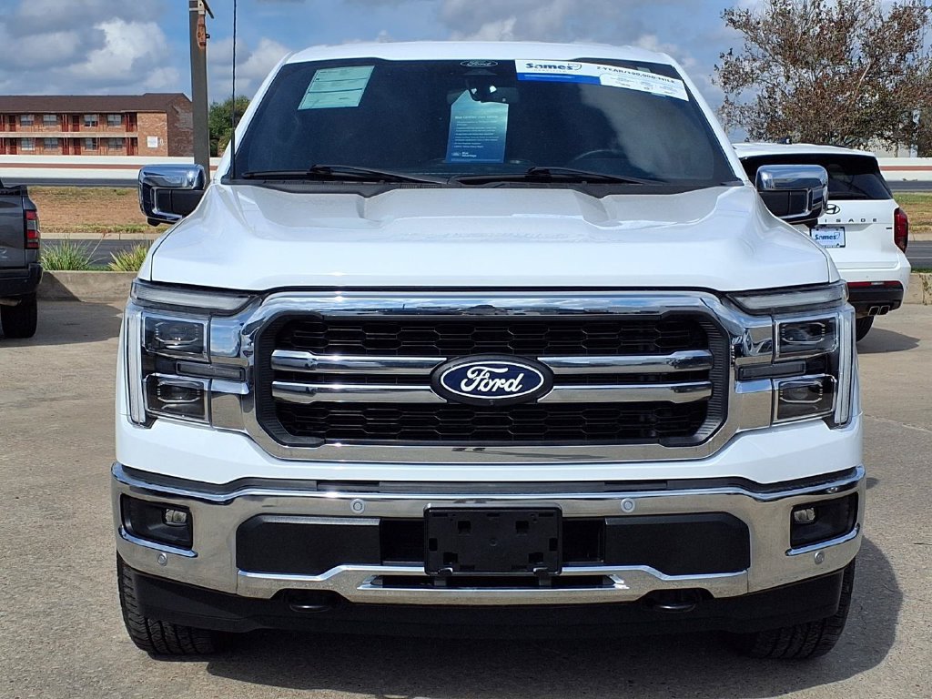 Used 2025 Ford F150 Lariat w/ Equipment Group 501A Mid AWD/4WD image 3