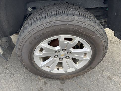 Used 2020 Chevrolet Colorado LT image 11
