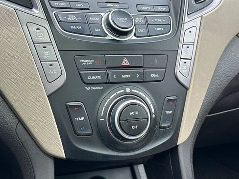 Used 2015 Hyundai Santa Fe Limited w/ Option Group 04 image 22