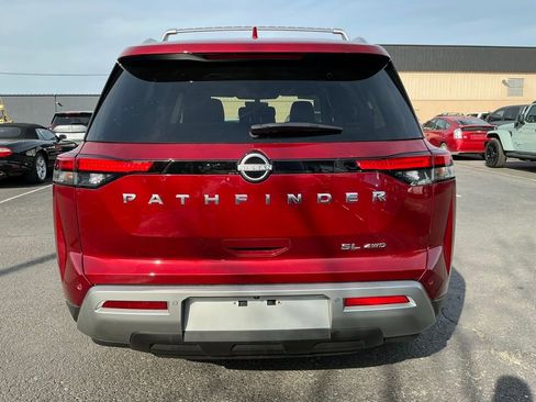 Used 2023 Nissan Pathfinder SL image 7