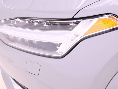 Certified 2024 Volvo XC90 B6 Ultimate w/ Protection Package Premier image 20