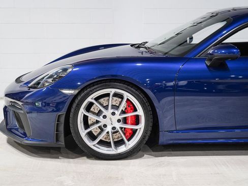 Used 2021 Porsche 718 Cayman GT4 image 31