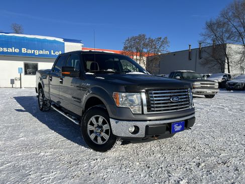 Used 2011 Ford F150 XLT w/ XLT Chrome Pkg image 2