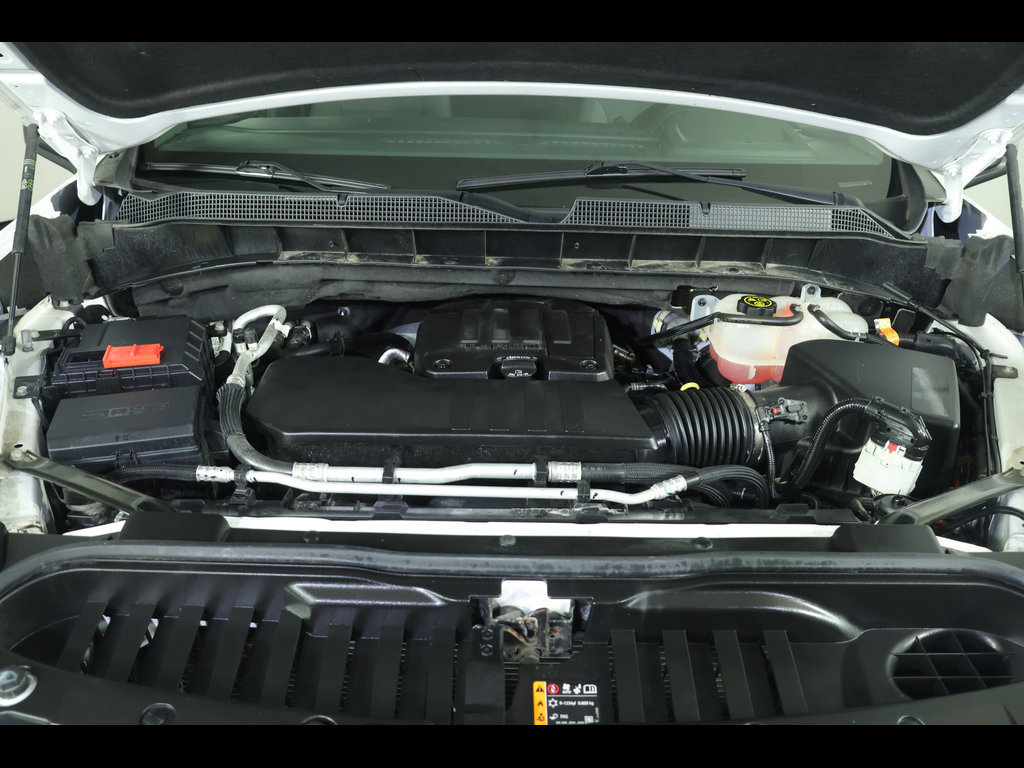 Used 2023 Chevrolet Silverado 1500 LT AWD/4WD image 21