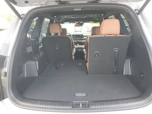Certified 2025 Kia Telluride AWD image 6