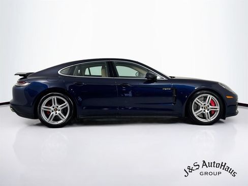 Used 2023 Porsche Panamera 4S w/ Premium Package AWD/4WD image 8