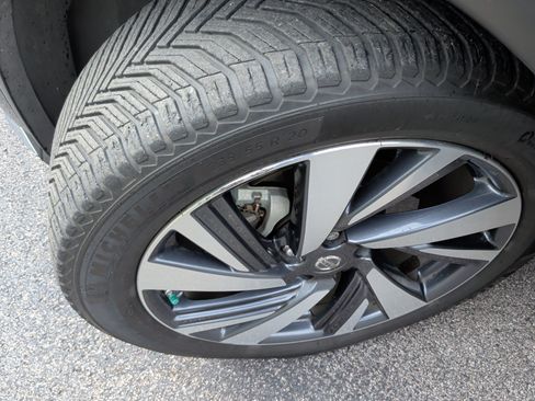 Used 2018 Nissan Murano Platinum w/ Cargo Package FWD image 13