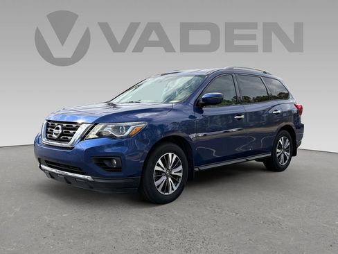 Used 2017 Nissan Pathfinder SV w/ Trailer Tow Package image 25