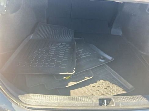 Used 2025 Toyota Camry LE image 33