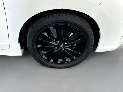 Used 2018 Honda Fit Sport image 31