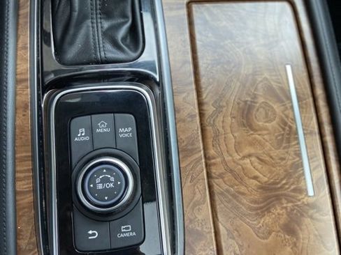 Used 2023 Nissan Armada SL w/ Captain's Chairs Package image 24