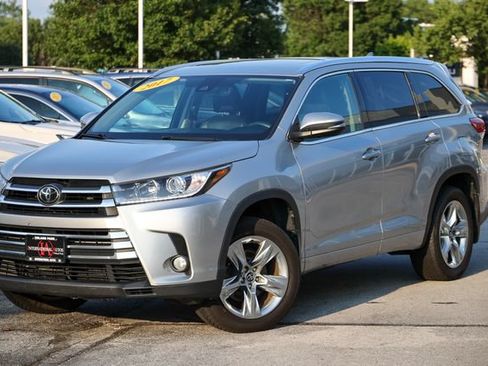 Used 2017 Toyota Highlander Limited AWD/4WD image 15