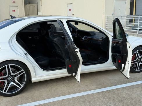 Used 2012 Mercedes-Benz S 63 AMG image 20