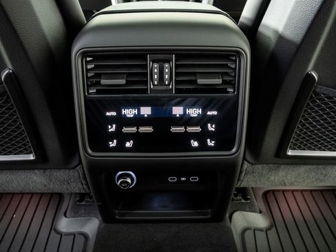 New 2026 Porsche Cayenne Base image 21