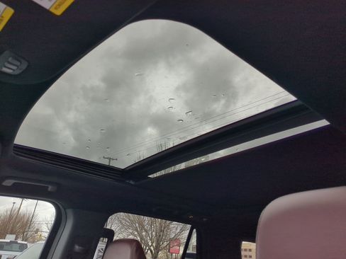 Used 2024 Ford Expedition Max Limited image 18