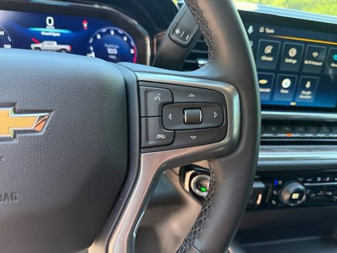 Used 2025 Chevrolet Silverado 3500 LTZ w/ LTZ Premium Package AWD/4WD image 16