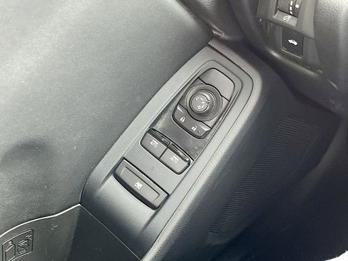 Used 2025 Toyota GR86 Premium w/ ALL Weather Mat Package (TMS) RWD image 17