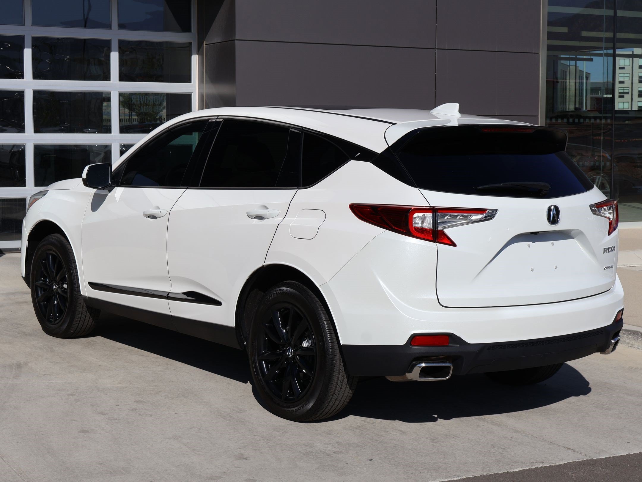 Used 2025 Acura RDX SH-AWD image 8