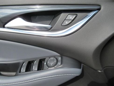 Certified 2023 Buick Enclave Essence image 19