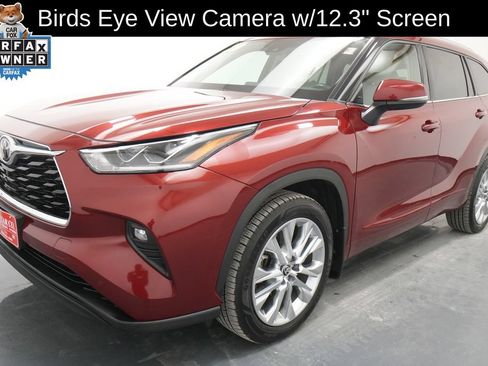 Used 2020 Toyota Highlander Limited AWD/4WD image 3