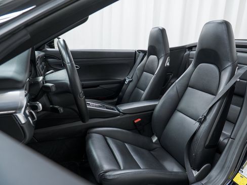 Certified 2014 Porsche 911 Carrera image 15