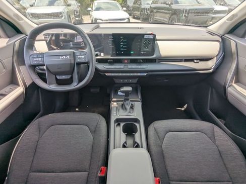 New 2027 Kia Seltos S FWD image 16