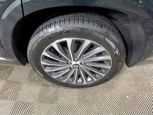 Used 2025 Hyundai Palisade Calligraphy FWD image 16